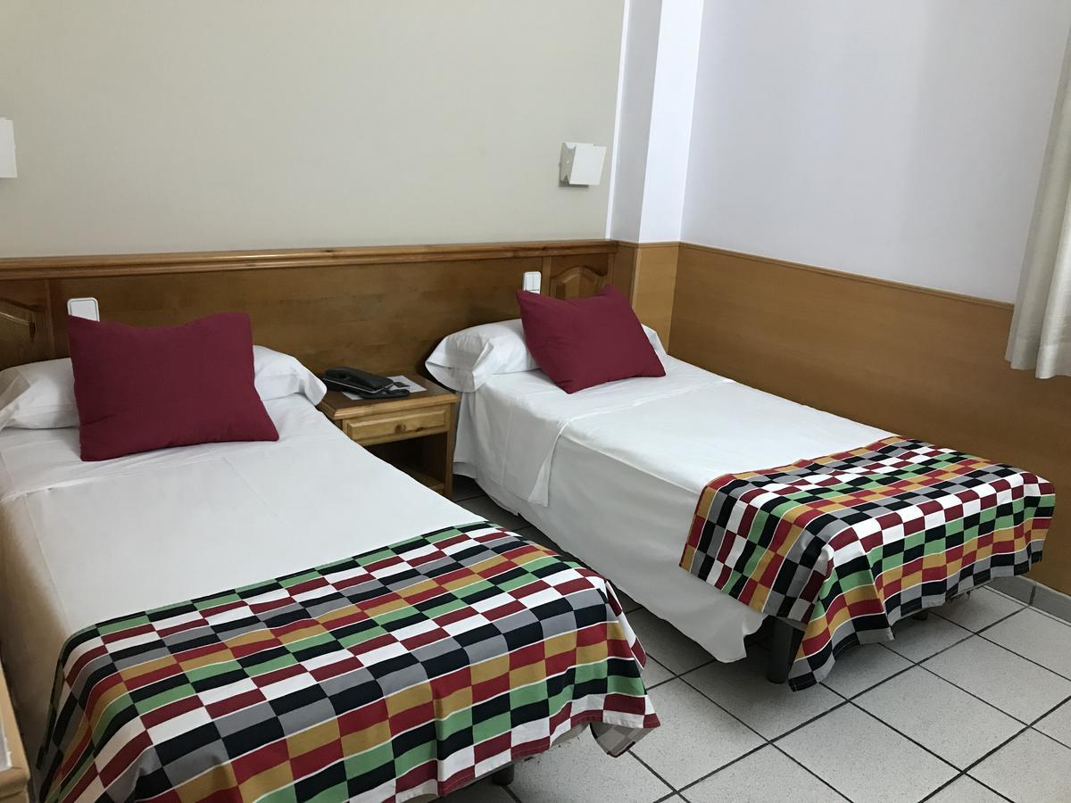 Hotel Pitiusa Andorra la Vella Eksteriør billede
