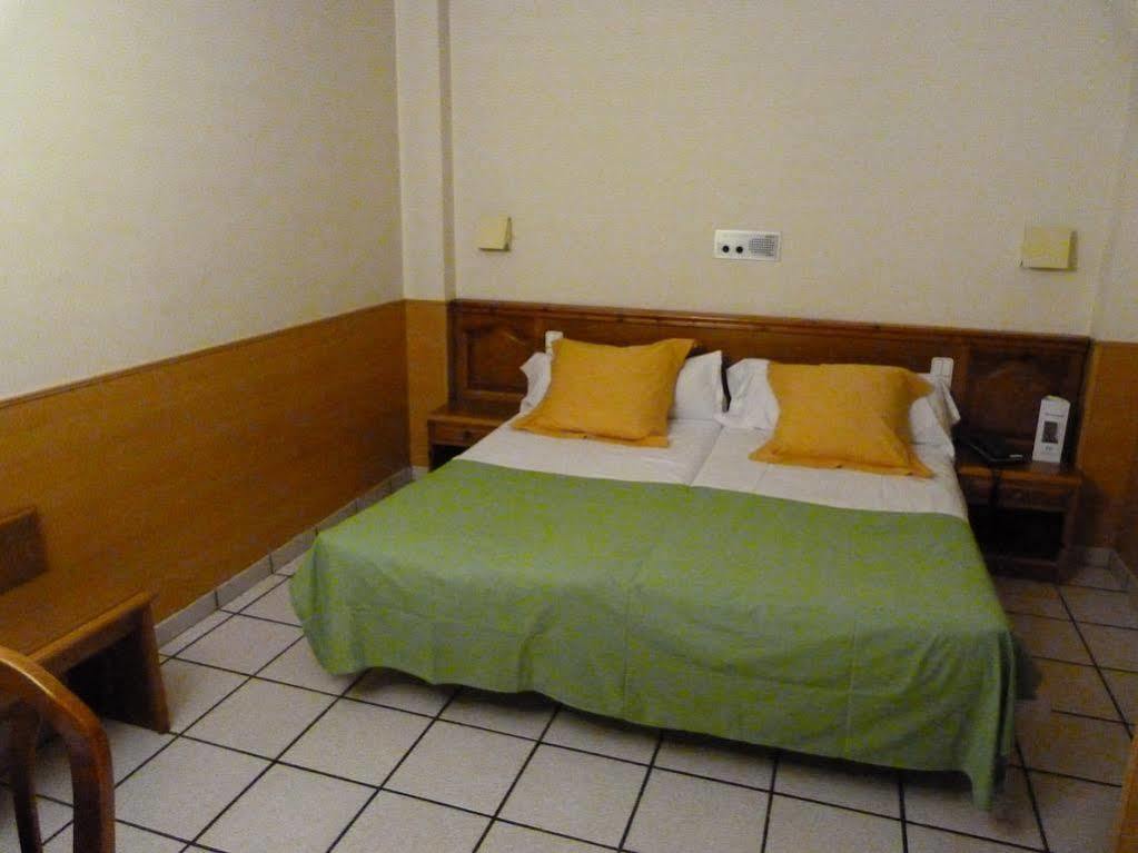 Hotel Pitiusa Andorra la Vella Eksteriør billede